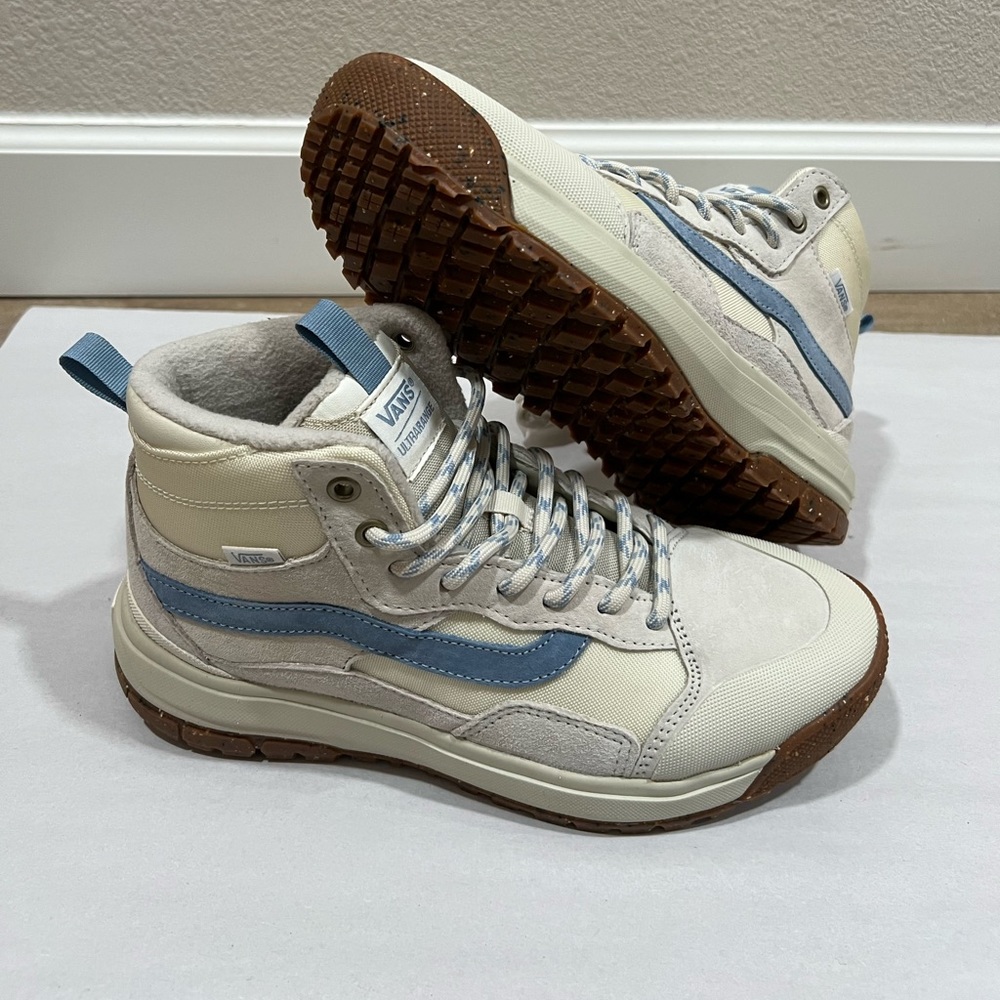Vans Ultrarange MTE women’s 9.5 or 10
